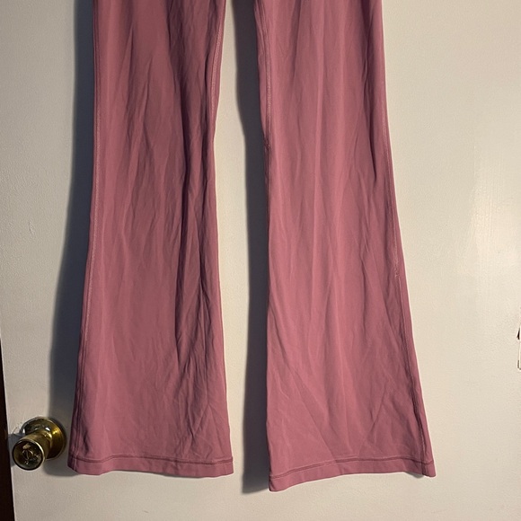 Lululemon Super-High-Rise Flared Pant size 8 - Picture 4 of 11